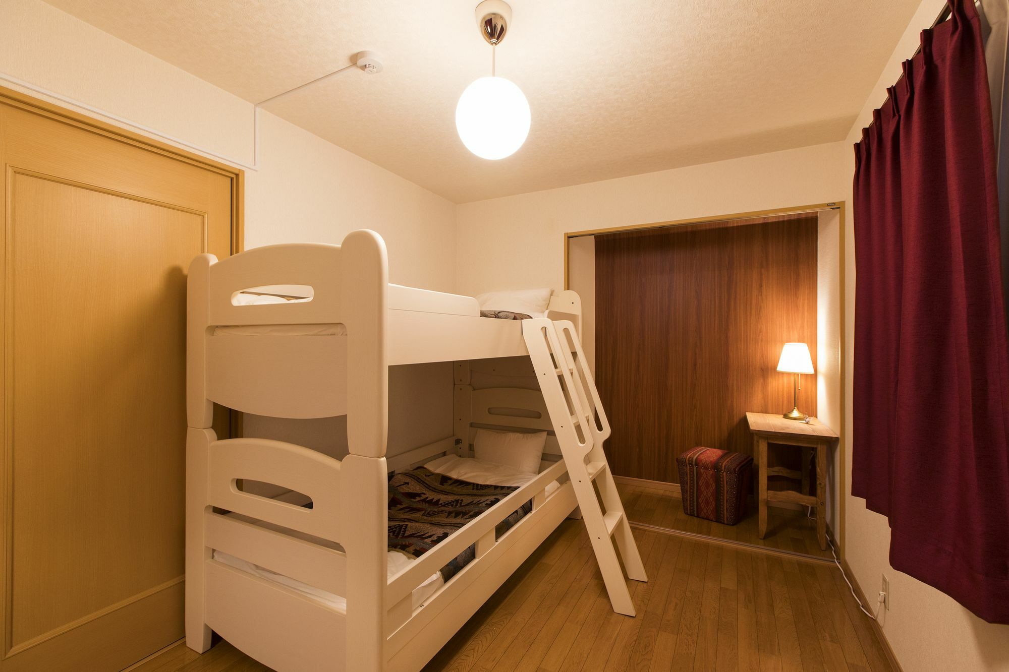 Japan Hostel Shinya Tokkyu Tokyo prefektur Exteriör bild